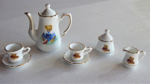 PORZELLAN-KAFFEESERVICE