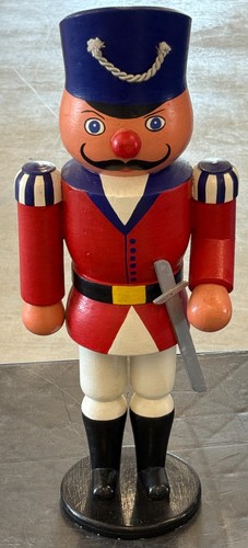 Sehr großer holz soldat - großer,