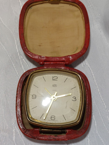 Vintage uhr wecker reisewecker - uhr,
