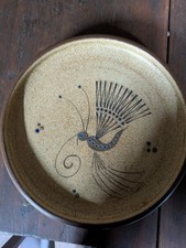 Vintage Studiokeramik Schale mit Vogelmotiv, handgetöpfert, signiert, 70er