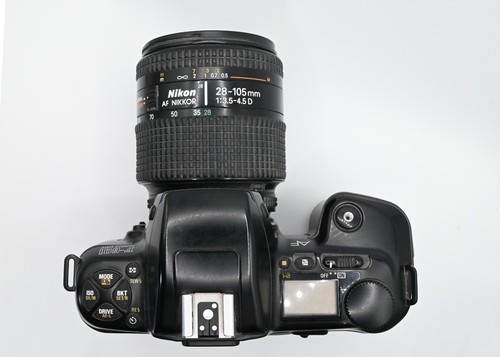 Nikon 601 quartz - f-601,