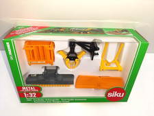 Neu + OVP: 3661 SIKU Farmer Frontlader Anbaugeräte 1:32  TOP