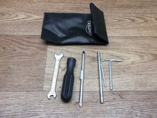 Triumph Daytona 675 R  H67 /   Werkzeug Bordwerkzeug Werkzeugtasche
