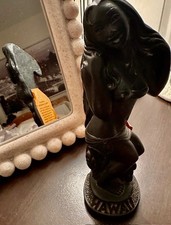 Dancing Hawaiin Hula  Lady