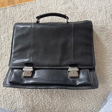 Wertigkeit Aktentasche