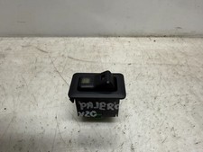 Mitsubishi Pajero V20