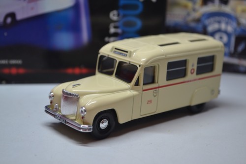 Corgi double daimler - 9,