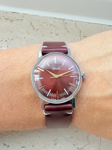Eine originelle zim uhr - eine,