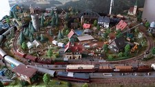 Klein & Fein " Modelleisenbahn Thüringen " 🚂  TT - Tischanlage  ca. 1,00 x 1,40