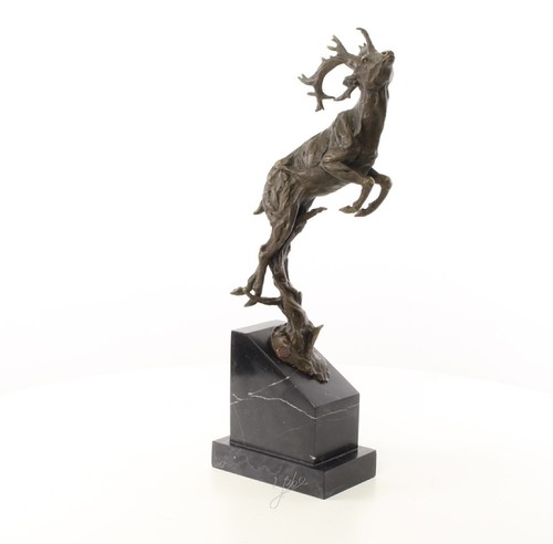 Bronzeskulptur springender
