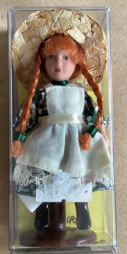 Kleine porzellan puppe - kleine,