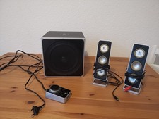 Logitech Z4 Soundsystem mit Controller, 2 Lautsprechern, Bassbox 