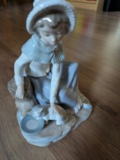 Lladro Daisa 1980 Mädchen mit Kätzchen aus Porzellan
