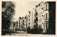 Kiel Schillerstraße Echtfoto AK mit vielen Details um 1950 gelaufen