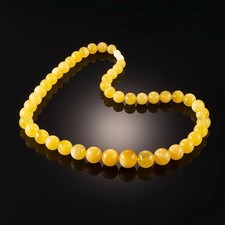 Perlenkette aus bernstein - perlenkette,
