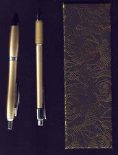 Kugelschreiber + Bleistift in