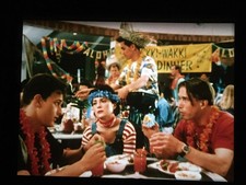 16mm-Film "EINSAM-ZWEISAM-DREISAM" USA-Komödie von 1994 um drei Studierende