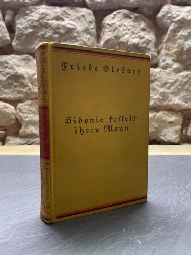 Friede birkner sidonie fesselt - sidonie,