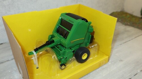 Britains ertl 45696 1 32 - in, 1:32