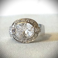 EIN 925/SILBER RING, mit großem Zirkonia