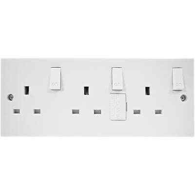 Dreifach geschaltete steckdose - geschaltete,