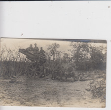 Foto AK WK1 Ostfront - Deutsches Geschütz Kanone mit Soldaten Artillerie
