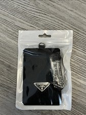 Prada Ausweisetui / Kartenhalter aus Saffiano Leder – Schwarz