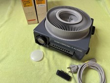 Kodak CAROUSEL S-AV2000 m. Retinar 70-120mm Dia Projektor, 3 Magazine, sehr gut