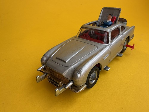 Corgi toys 270 aston martin - corgi,