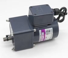 SPG Getriebemotor S9I40GTH-TCE S9KB40BH Geared Motor 40W 33,75U/min 3x 220V IP54