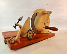 alter Allesschneider Albutan