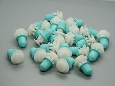 10x Zierleisten Stoßleisten Befestigung Clips Klips für VW Golf 2 Passat 3 Jetta