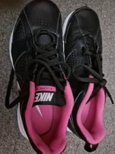 Nike Damen M2K Tekno Sportschuh Schwarz Weiß Leder Low-Top Sohle Sneaker EU 38