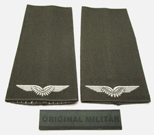 Rangabzeichen Luftwaffe Flieger Soldat weiß/oliv Schulter Klappen Schlaufen