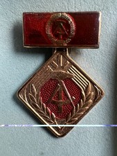 DDR Medaille Aktivist Der
