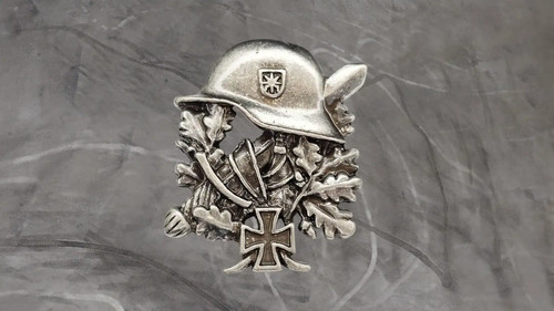Pin stahlhelm eisernes kreuz - stahlhelm,