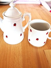 FEINKOST KÄFER  Marienkäfer Kaffeebecher und Kaffeekännchen