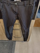 Stretch Reithose Animo Reithose mit Silikonkniebesatz schwarz Gr.38 getragen