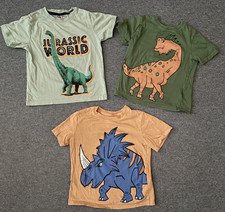 3 Shirts T-Shirts mit Sauriern/Dinos Größe 98/104