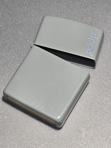 Zippo logo flat grey - flat,