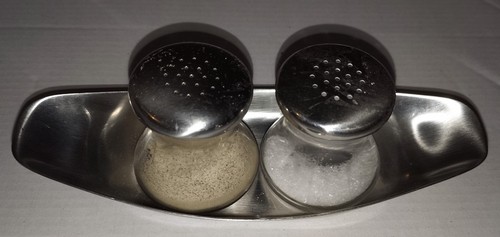 Salz und pfeffersteuer - salz,