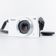 Nikon 1 J4 18MP Mirrorless