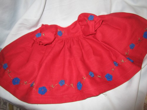 Kleid mit häkelblumen - mit,