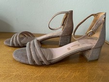 Edle Sommersandale mit Absatz von Pretty Ballerinas, Glitzereffekt, Rose, Gr. 39