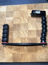 Kameraschiene  mit  kleiner  Videoleuchte  für UW Aufnahmen..