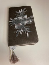 Samtbezogener Taschenkalender