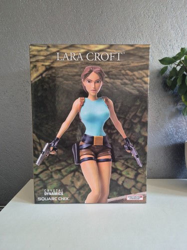 Tomb rider lara croft - tomb, regular