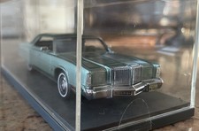 Neo Scale Models Chrysler Imperial Sedan 1:43 Grün