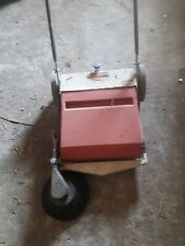 Handkehrmaschine zum Schieben, Gutbrod