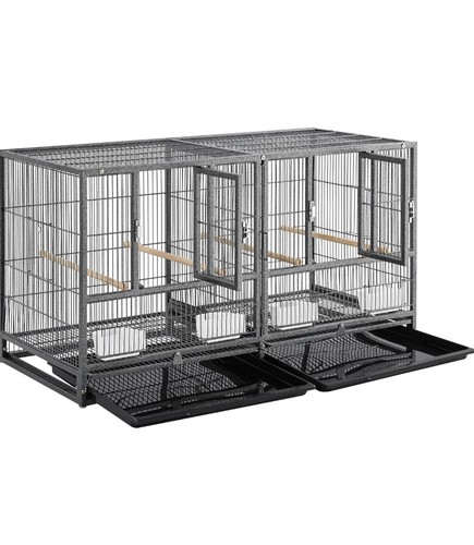 Vogelkäfig mit sehr - , vielen